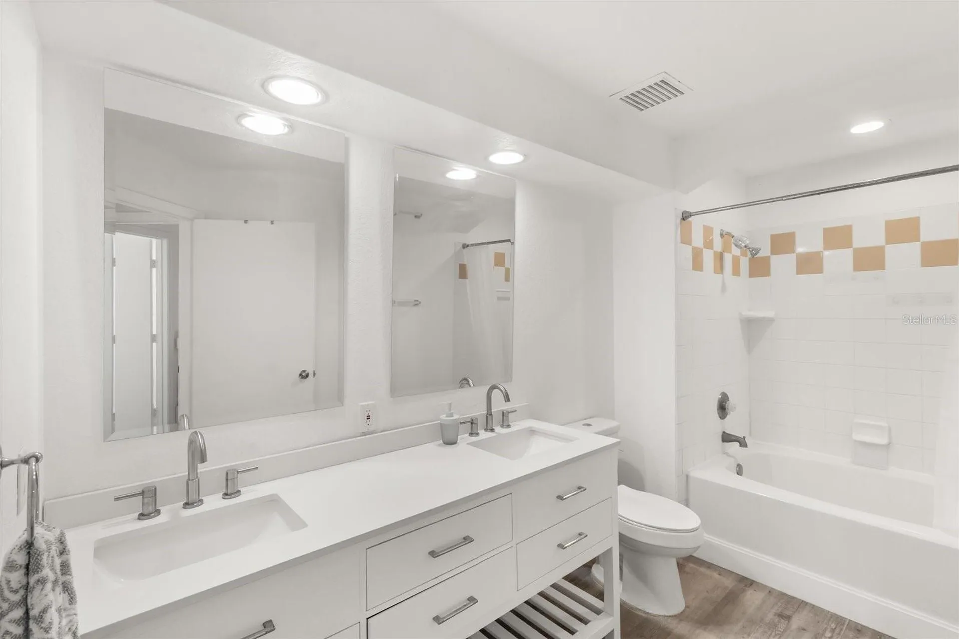 4007 Bangalow Palm Court Tampa FL 33624