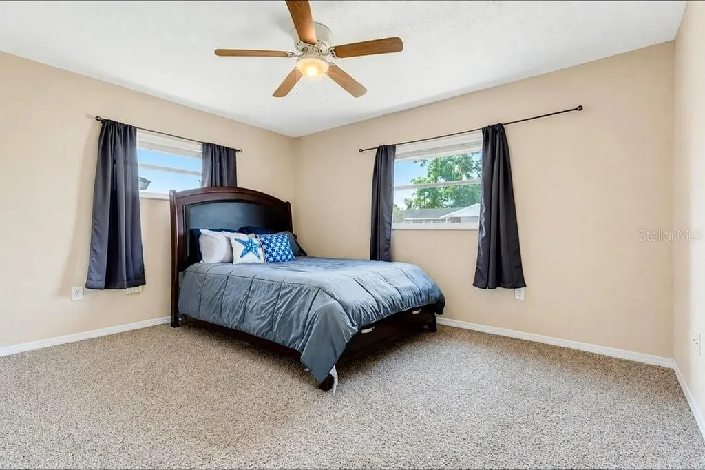 5827 Flori Lane Orlando FL 32808