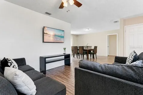5827 Flori Lane Orlando FL 32808