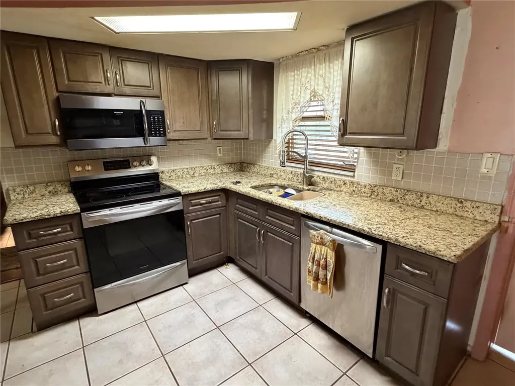 1467 Classic Drive Holiday FL 34691