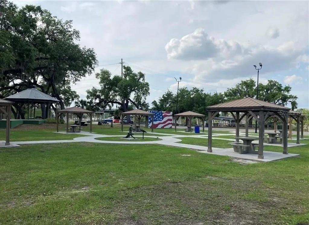 208 Elmwood Street Labelle FL 33935