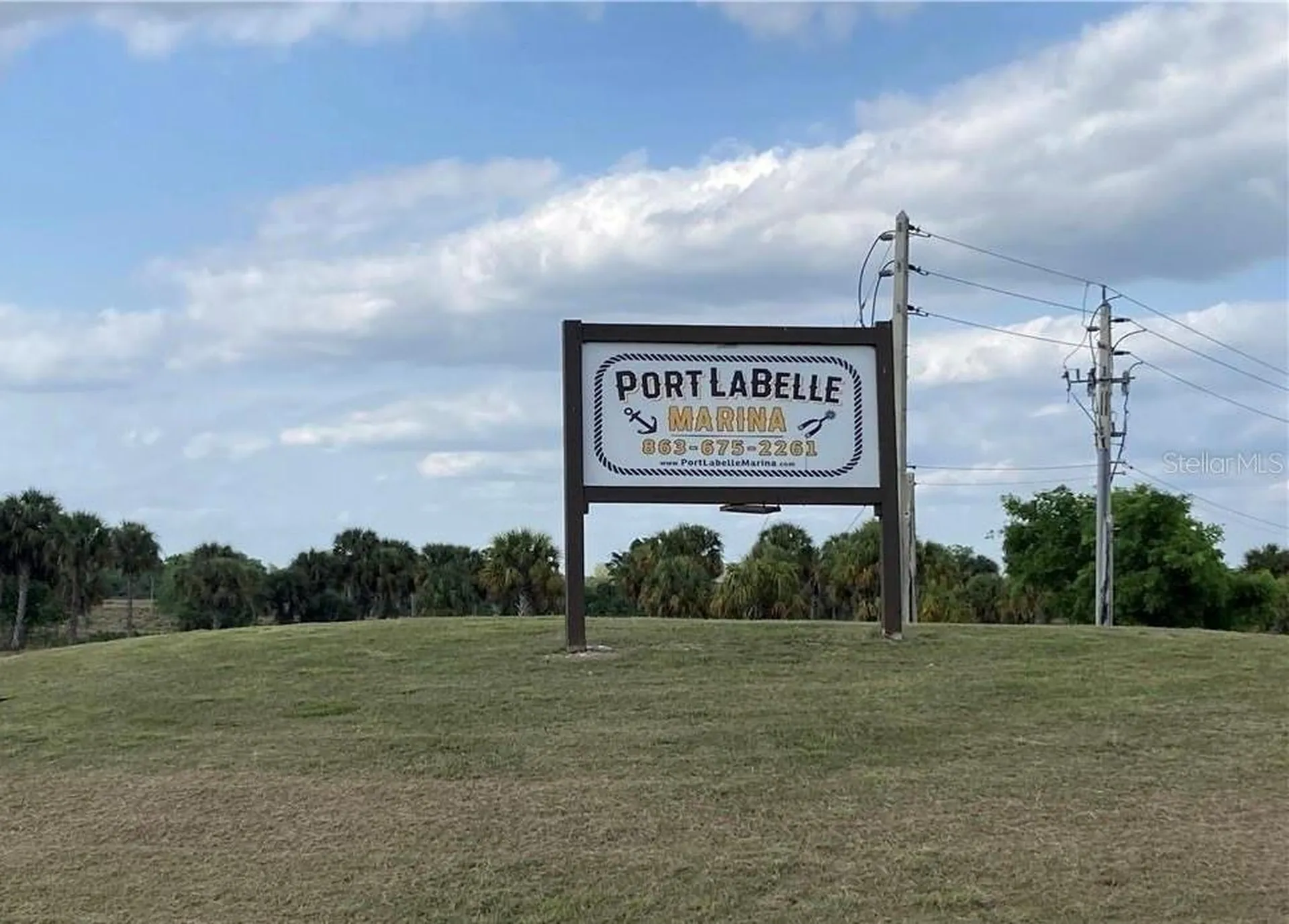 208 Elmwood Street Labelle FL 33935