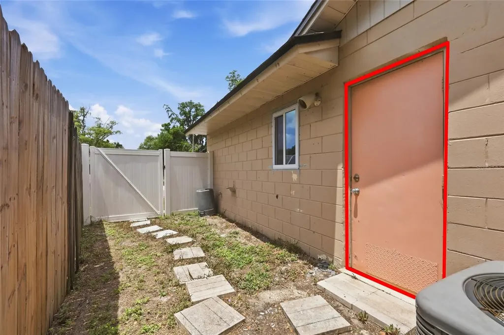 7641 Compass Drive Orlando FL 32810