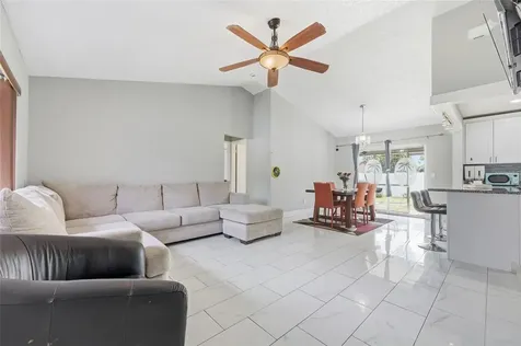 7641 Compass Drive Orlando FL 32810