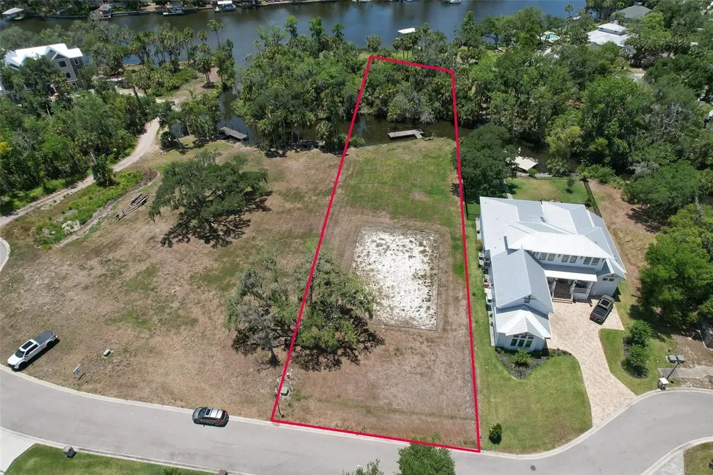 8325 Alafia Pointe Drive Riverview FL 33578