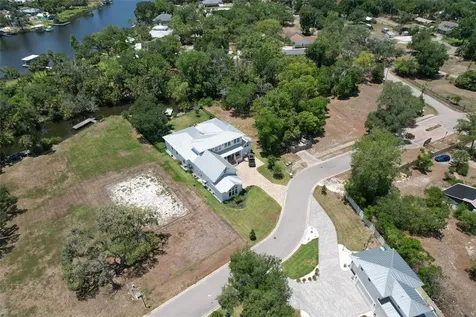 8325 Alafia Pointe Drive Riverview FL 33578