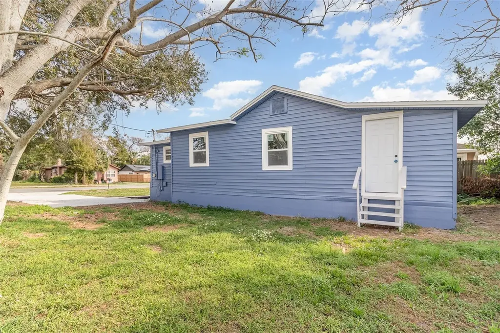 4242 Raleigh Street Orlando FL 32811