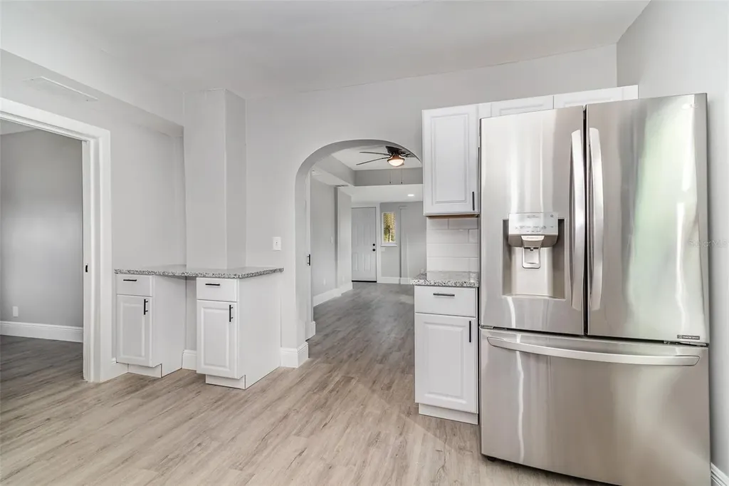 4242 Raleigh Street Orlando FL 32811