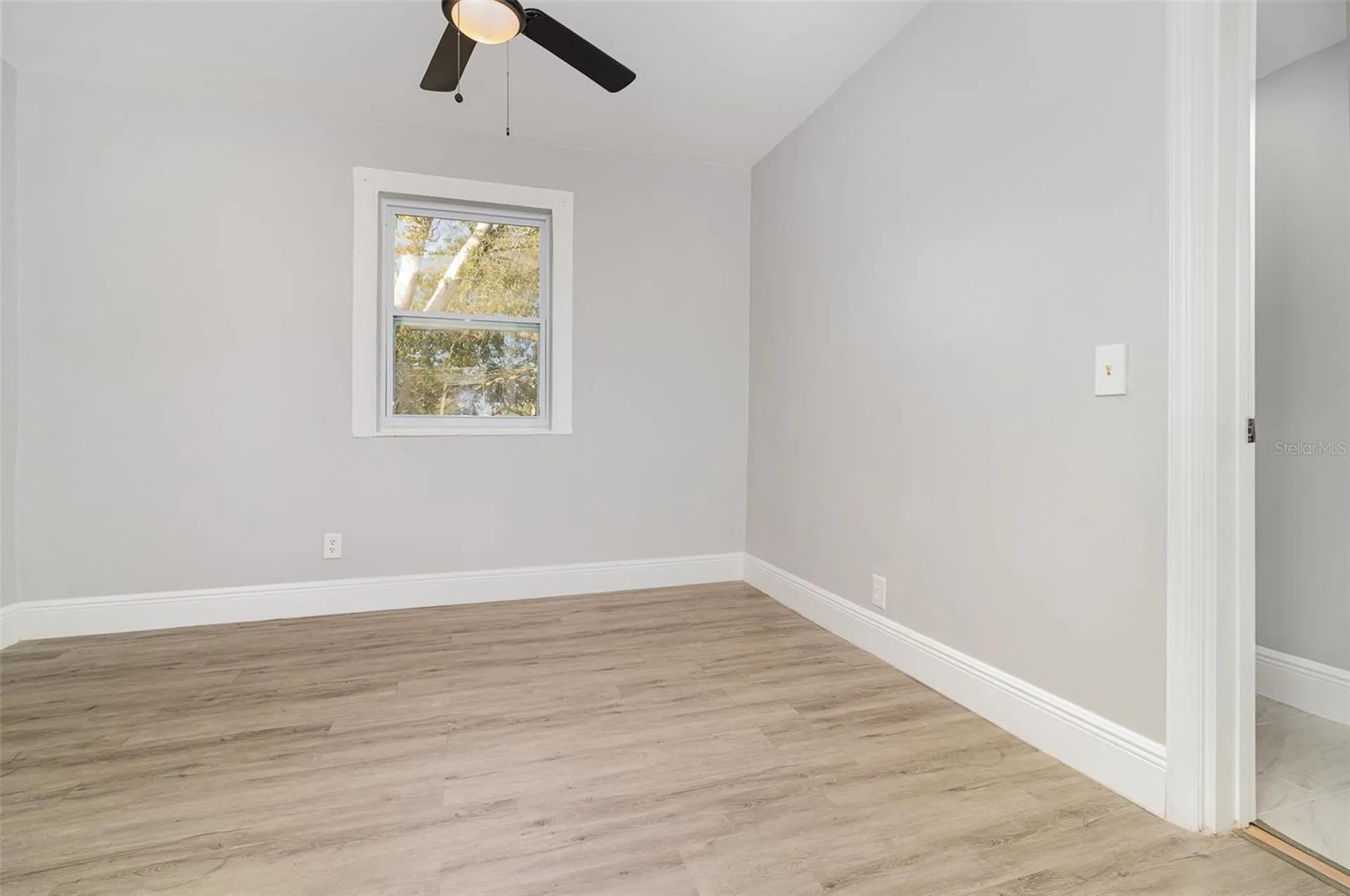 4242 Raleigh Street Orlando FL 32811