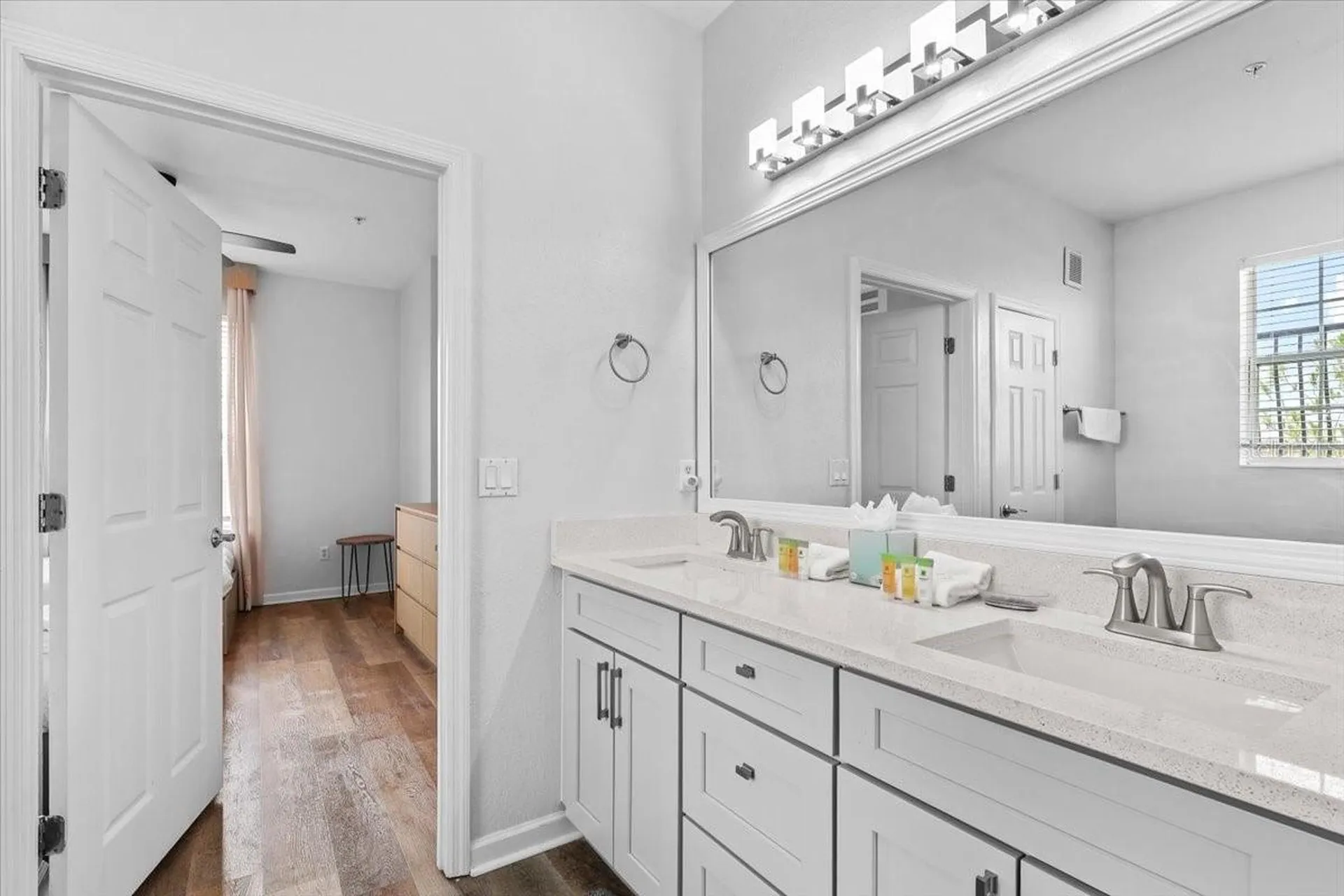 4126 Breakview Drive Orlando FL 32819