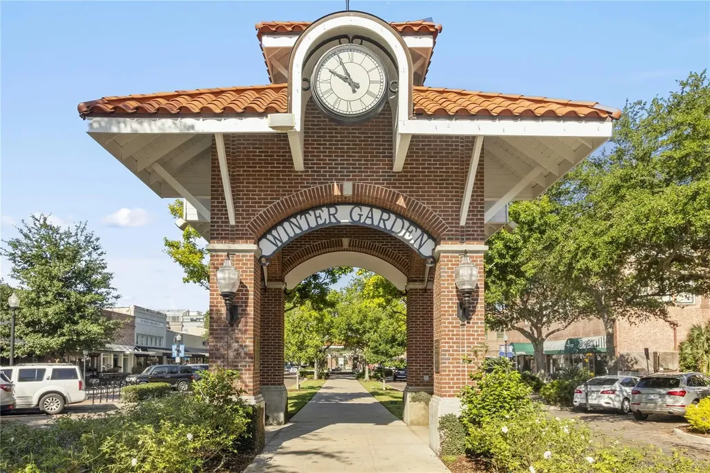 708 Orange Belt Loop Winter Garden FL 34787
