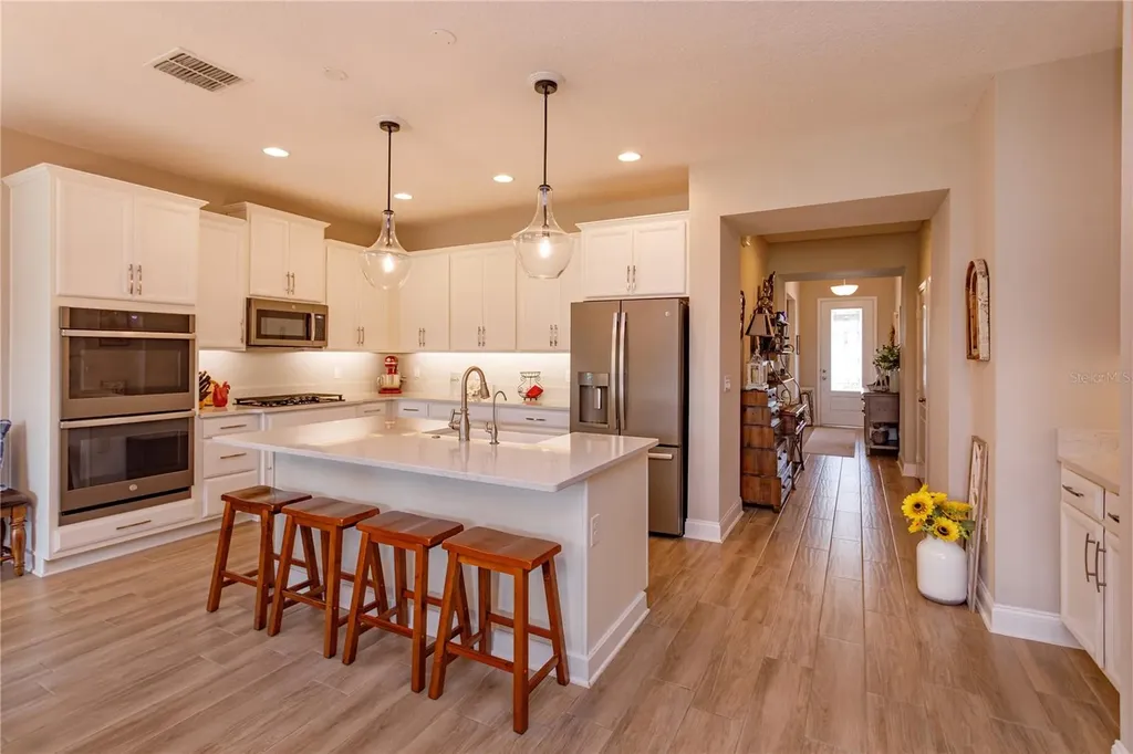 708 Orange Belt Loop Winter Garden FL 34787