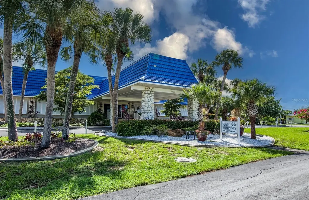 878 Jolanda Circle Venice FL 34285