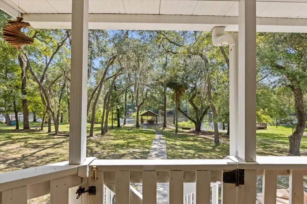 9859 NW 38th Terrace Branford FL 32008