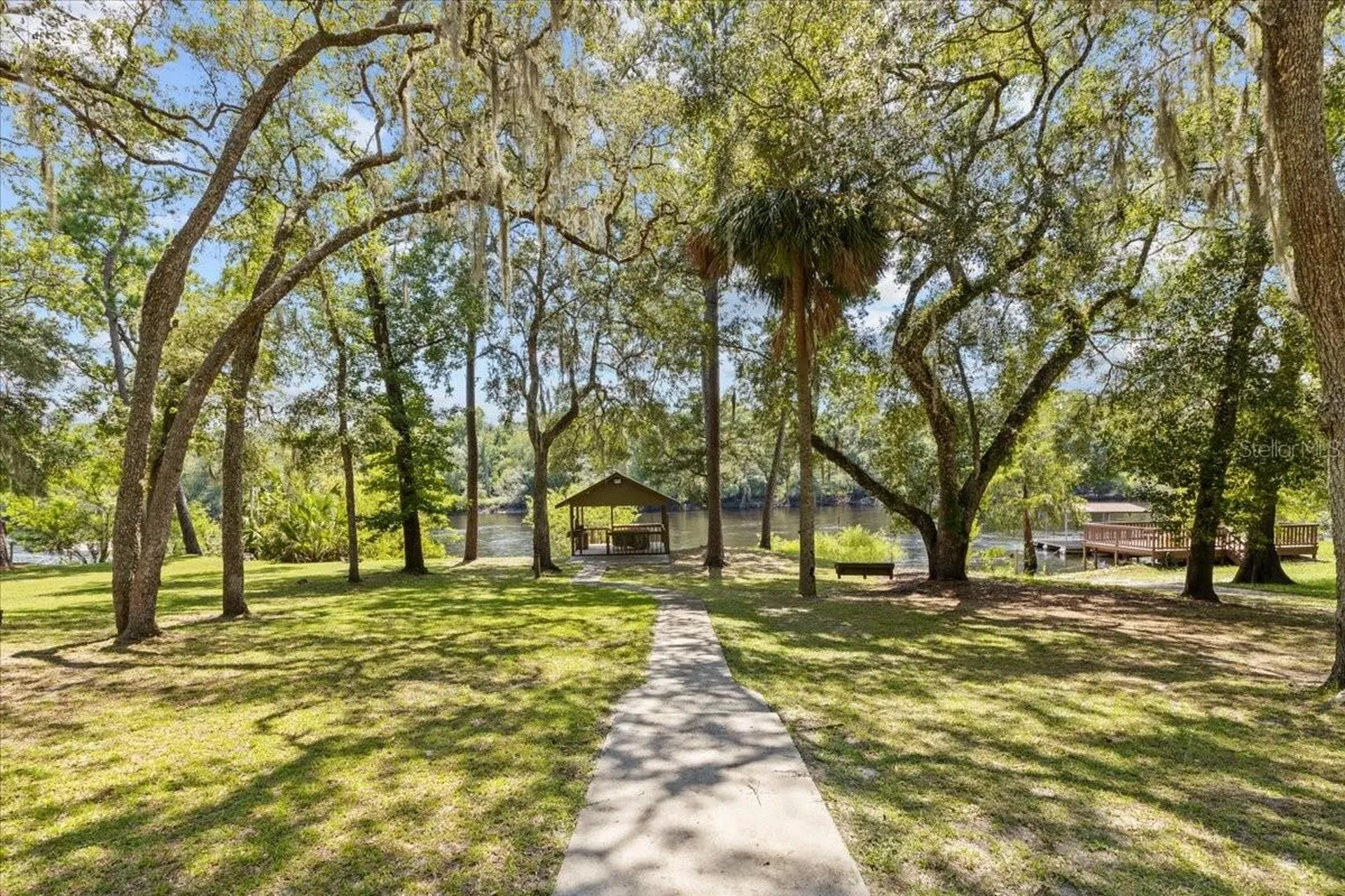 9859 NW 38th Terrace Branford FL 32008