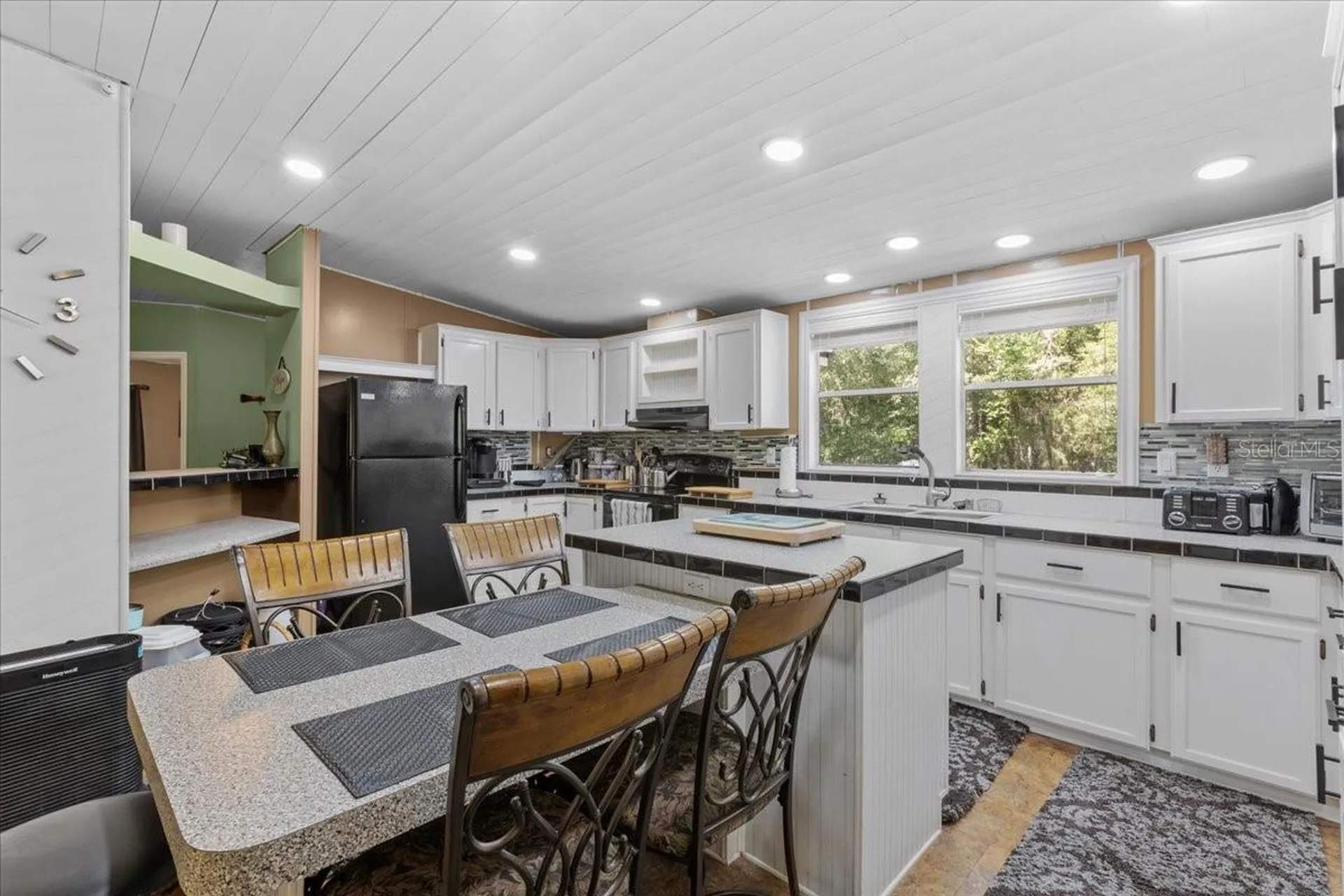 9859 NW 38th Terrace Branford FL 32008