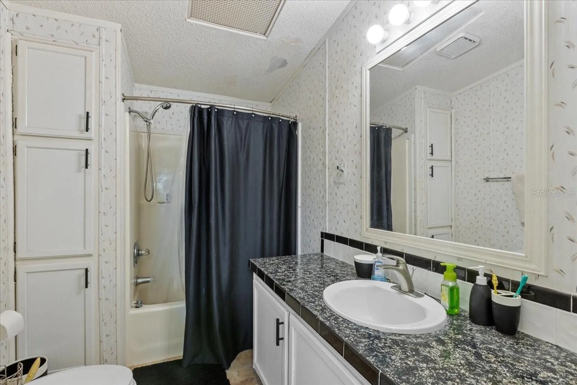 9859 NW 38th Terrace Branford FL 32008