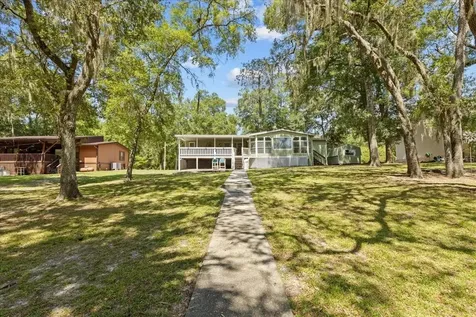 9859 NW 38th Terrace Branford FL 32008