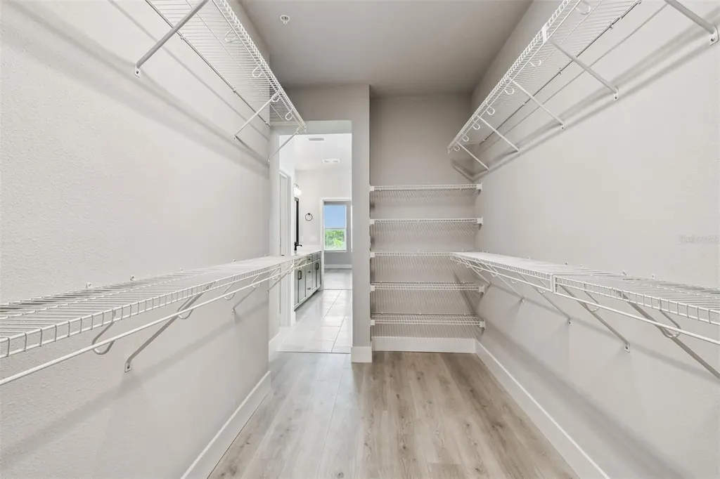 7212 Sutton Lane Sarasota FL 34240