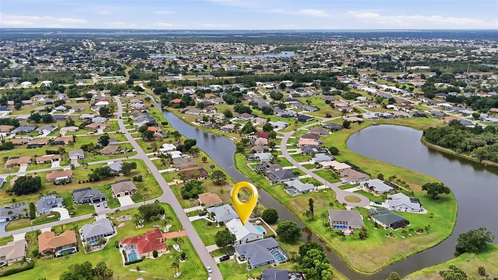 425 Corrientes Circle Punta Gorda FL 33983
