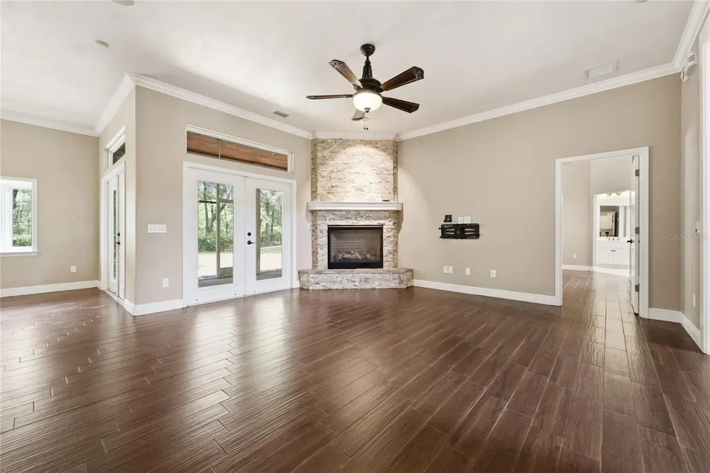 2504 SW 170th Street Newberry FL 32669