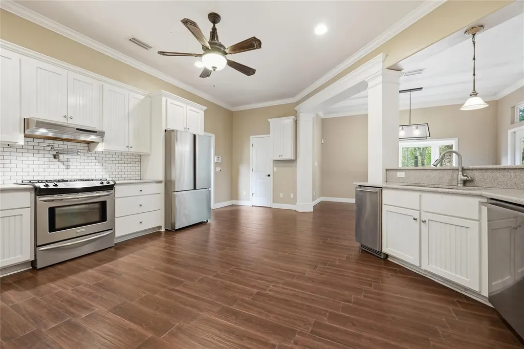 2504 SW 170th Street Newberry FL 32669