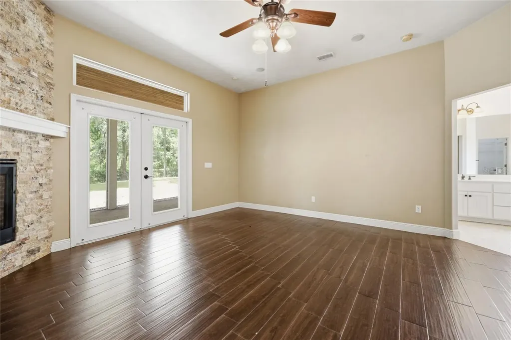 2504 SW 170th Street Newberry FL 32669