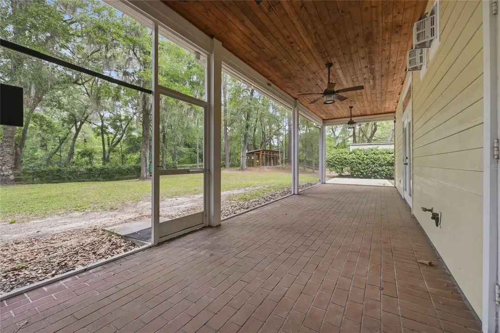 2504 SW 170th Street Newberry FL 32669