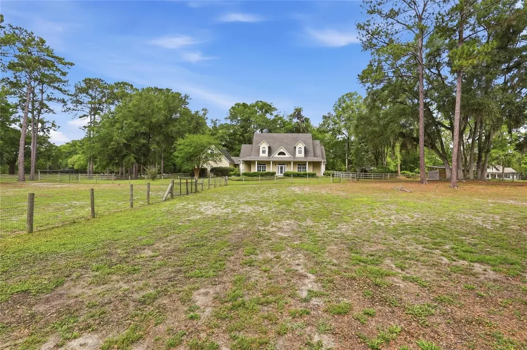 2504 SW 170th Street Newberry FL 32669