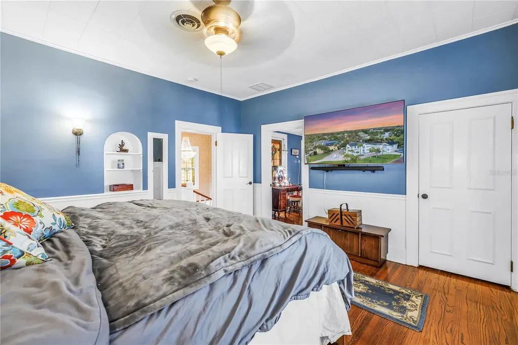 208 N Spring Boulevard Tarpon Springs FL 34689