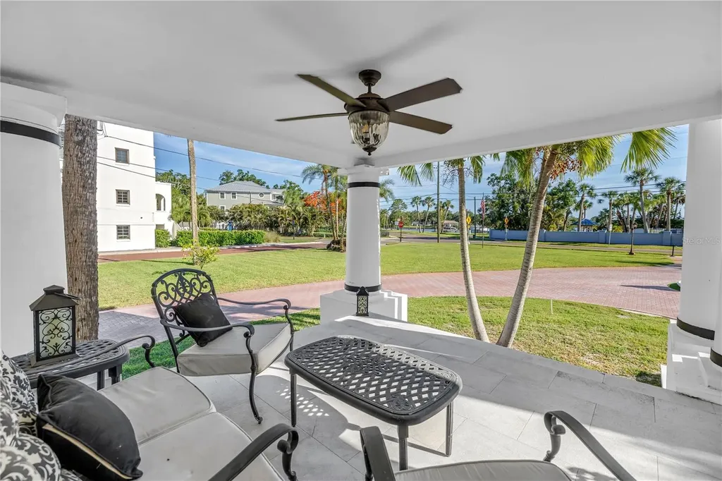208 N Spring Boulevard Tarpon Springs FL 34689