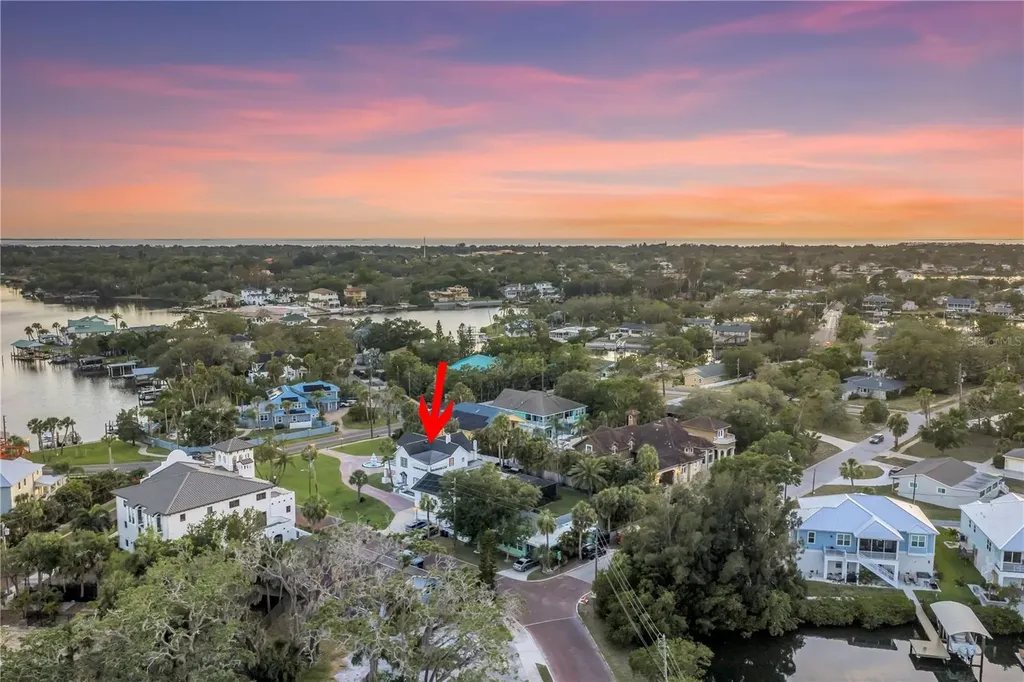 208 N Spring Boulevard Tarpon Springs FL 34689