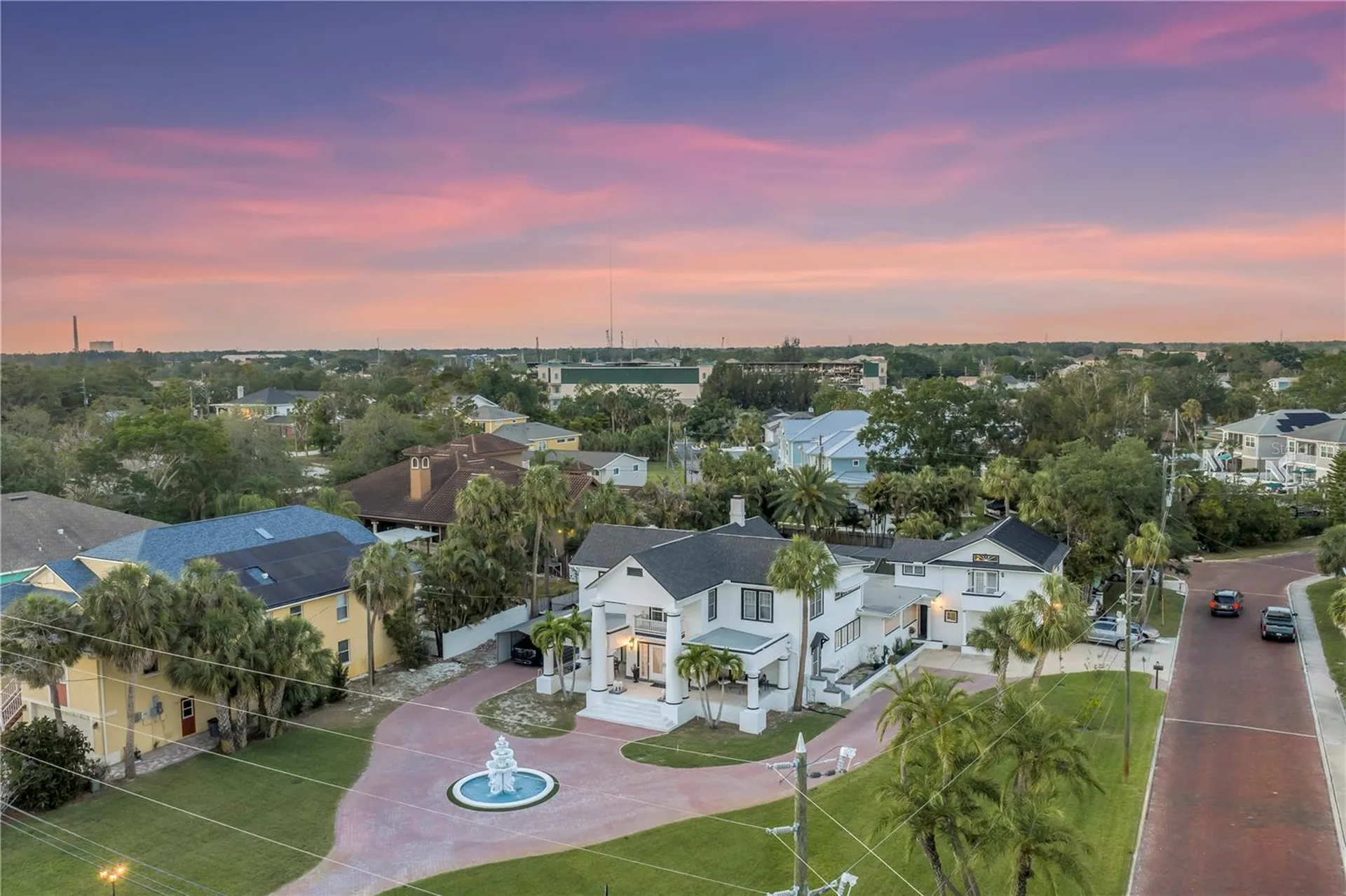 208 N Spring Boulevard Tarpon Springs FL 34689