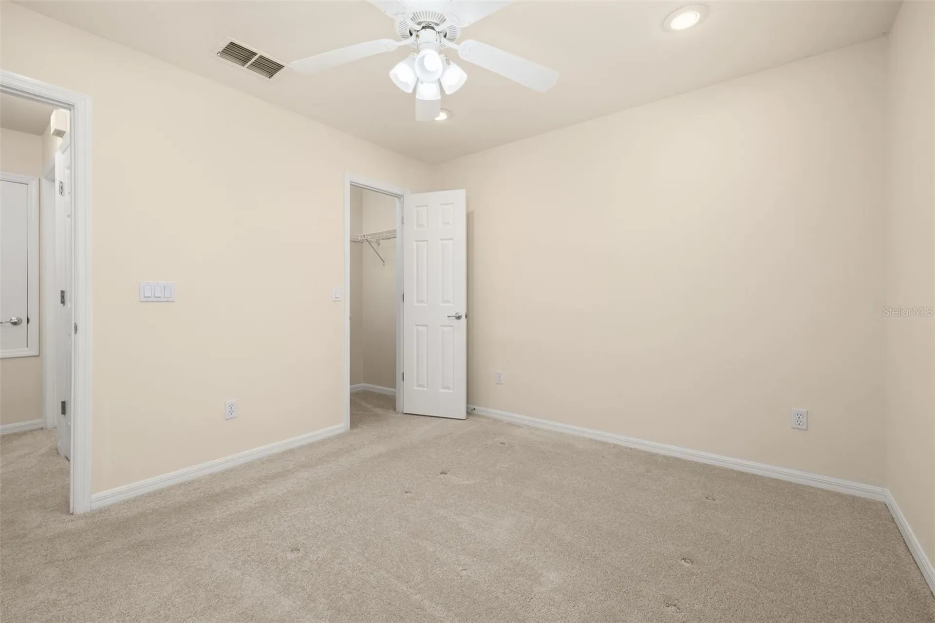 703 Eagle Woods Trail Celebration FL 34747