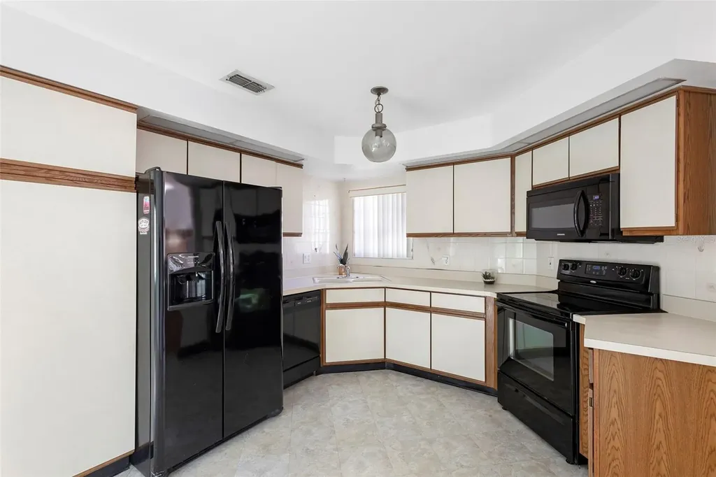 1530 Larks Nest Court Orlando FL 32824