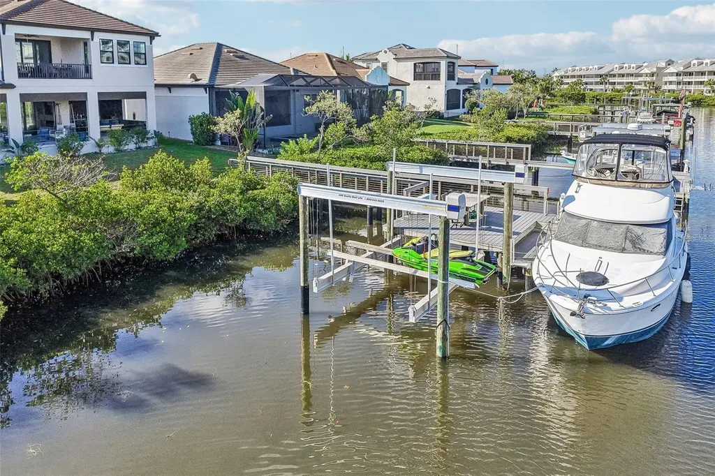 3110 Christophers Watch Lane Ruskin FL 33570