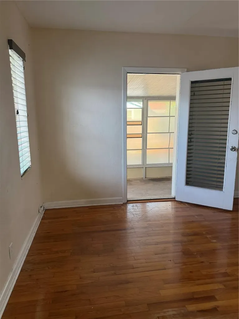 3255 18th Street N St Petersburg FL 33713