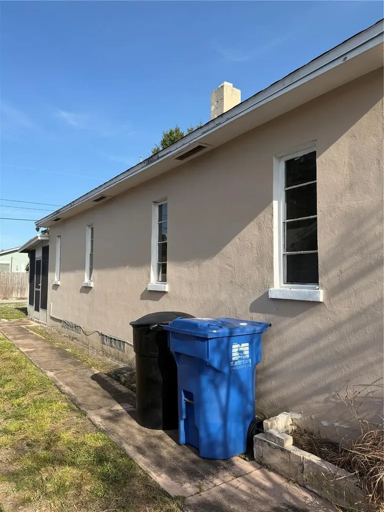 3255 18th Street N St Petersburg FL 33713