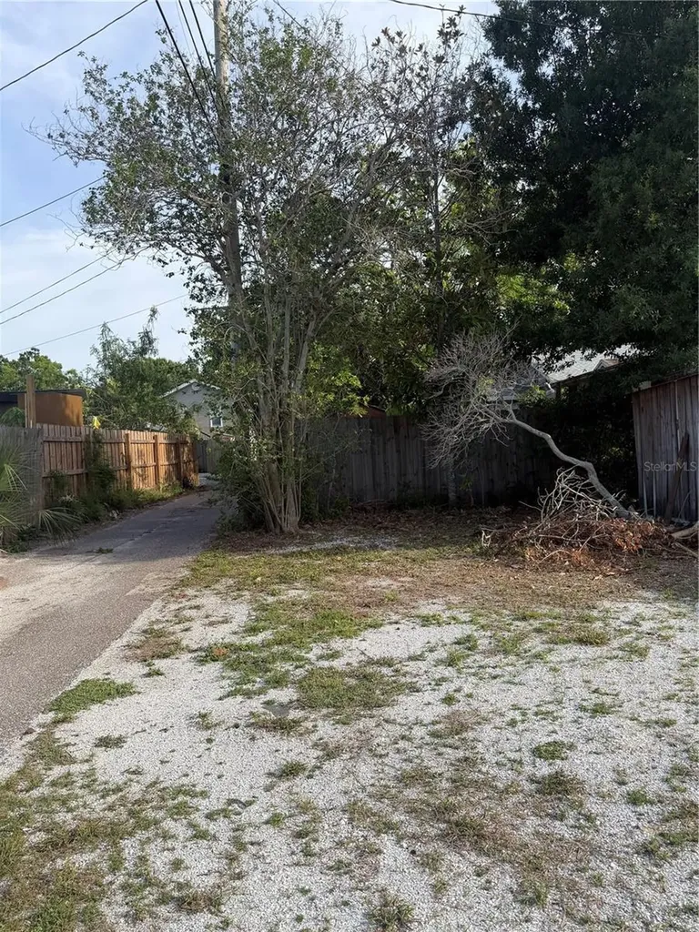 3255 18th Street N St Petersburg FL 33713