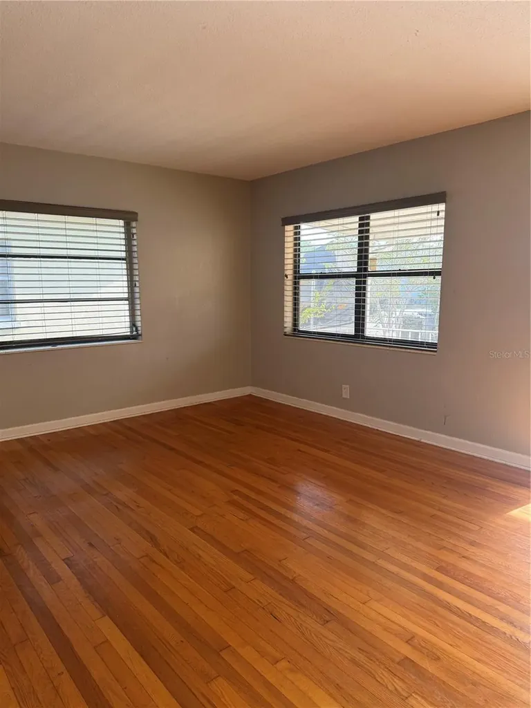 3255 18th Street N St Petersburg FL 33713