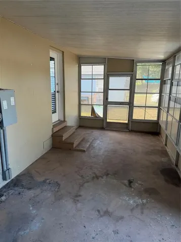 3255 18th Street N St Petersburg FL 33713