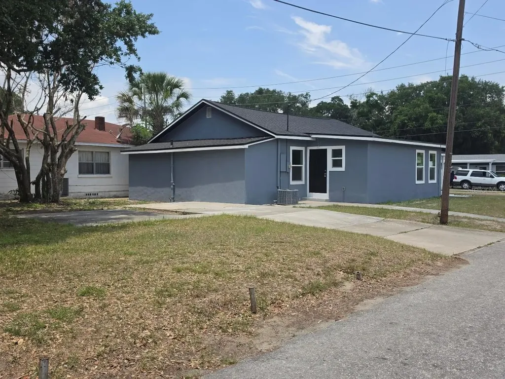 201 Dr J A Wiltshire Avenue W Lake Wales FL 33853
