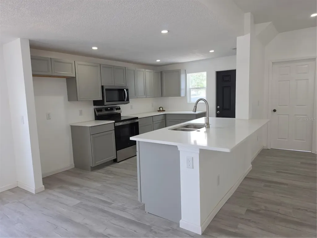 201 Dr J A Wiltshire Avenue W Lake Wales FL 33853
