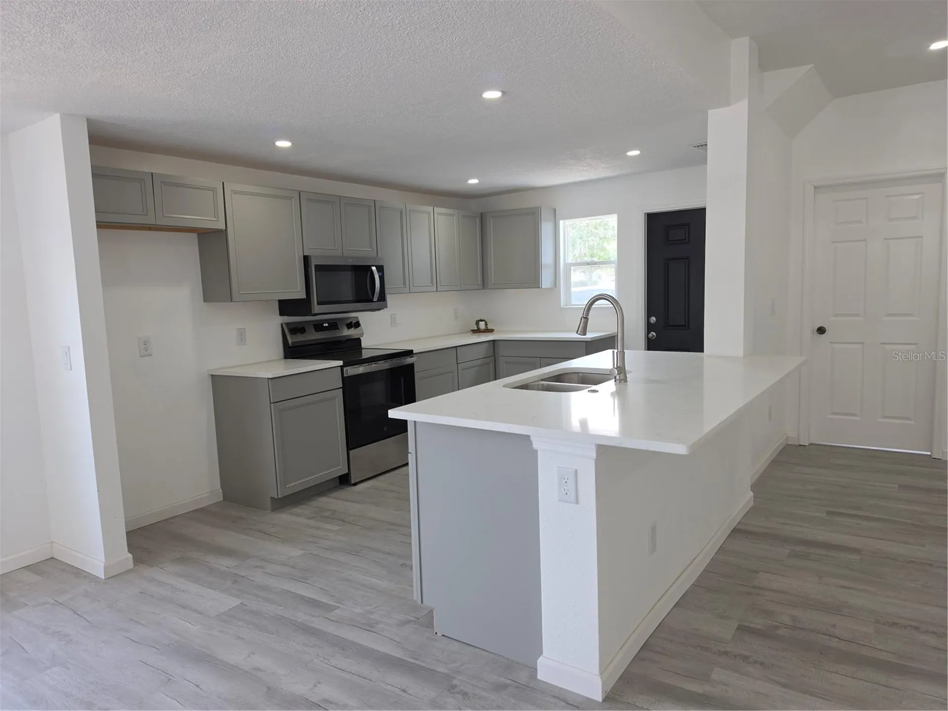 201 Dr J A Wiltshire Avenue W Lake Wales FL 33853