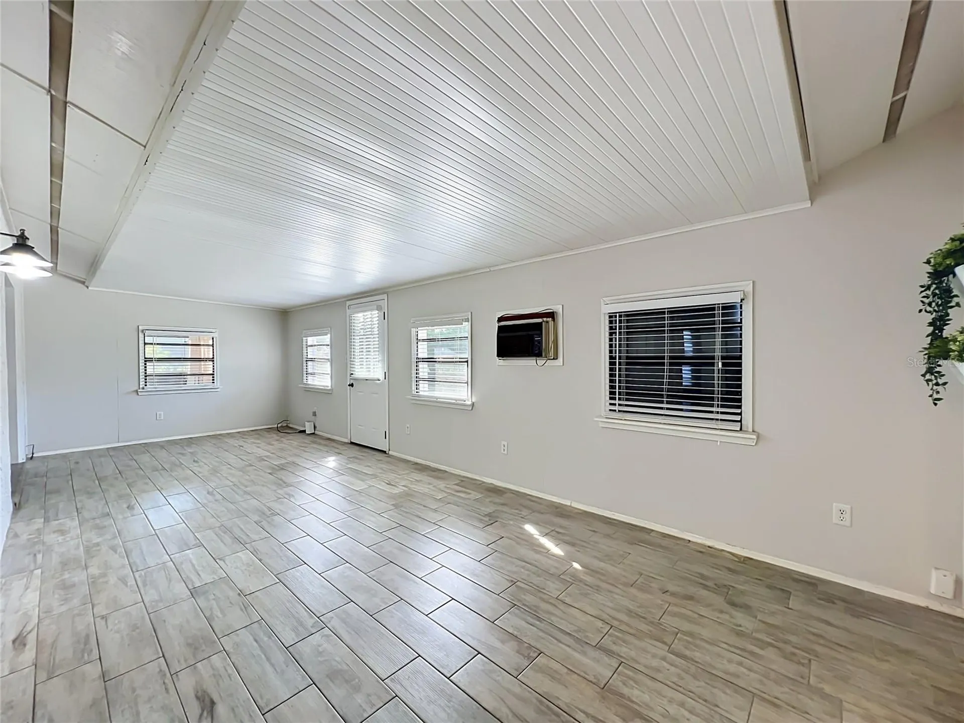 4823 Landover Circle Orlando FL 32821
