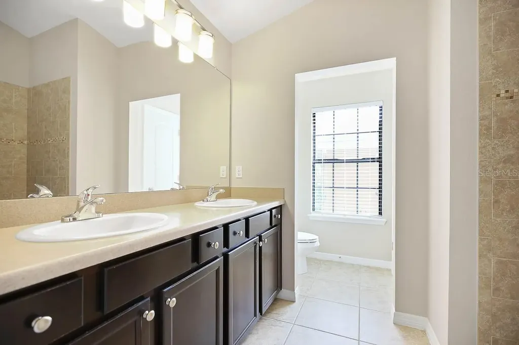 5712 Kingletsound Place Lithia FL 33547