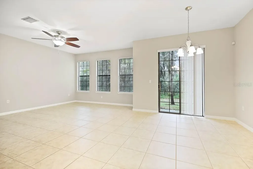 5712 Kingletsound Place Lithia FL 33547