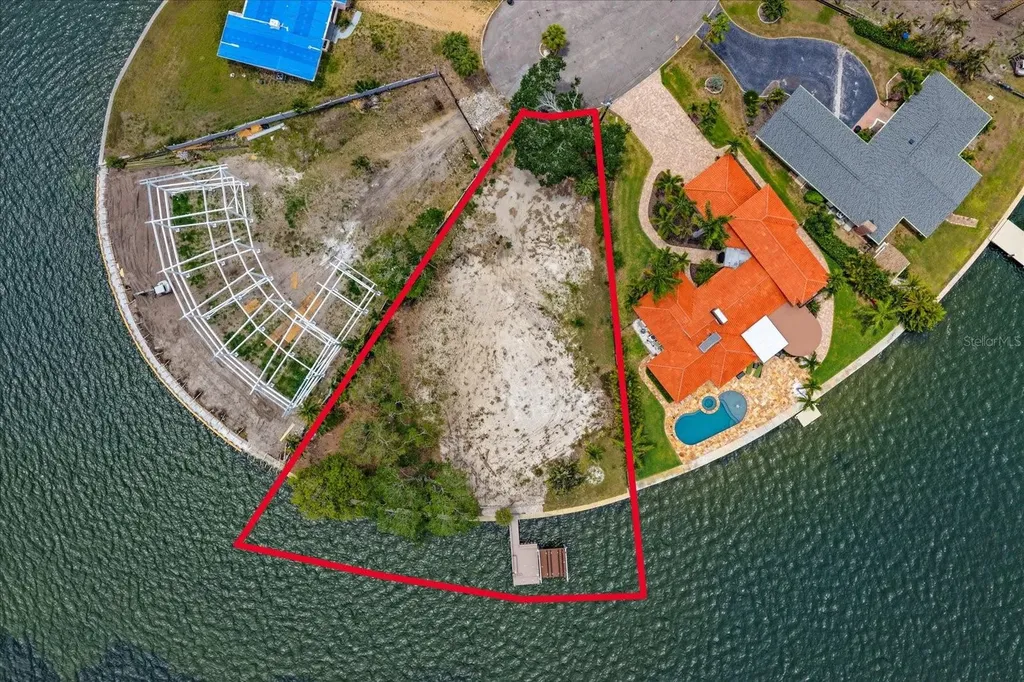 4838 Paradise Way S St Petersburg FL 33705