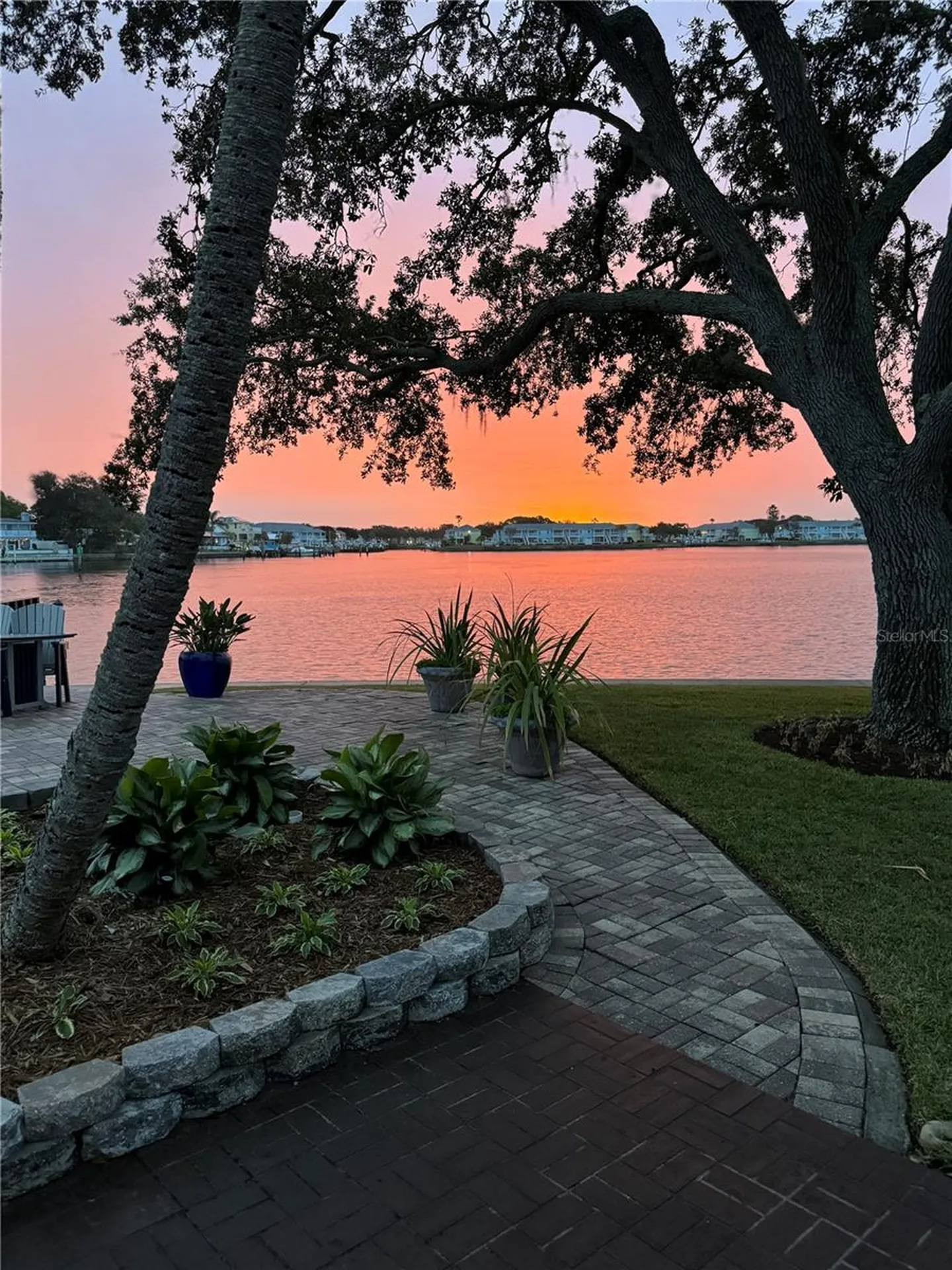 4838 Paradise Way S St Petersburg FL 33705