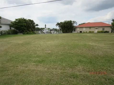 562 Monaco Drive Punta Gorda FL 33950